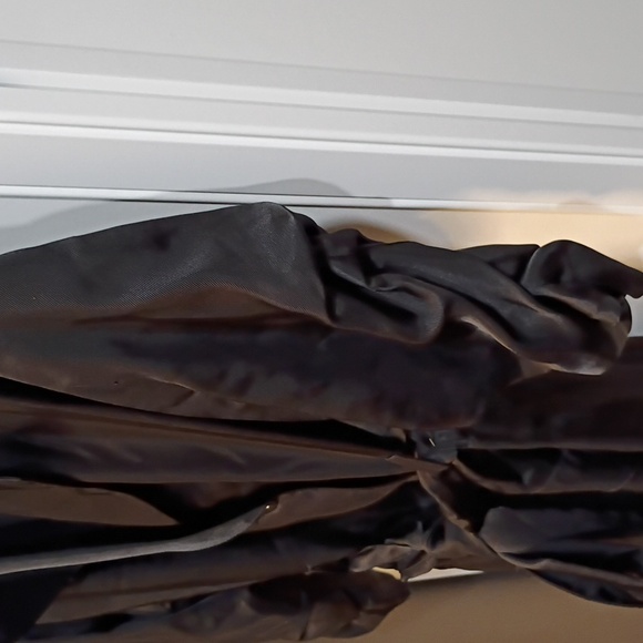 Cinq à Sept Kiera Black Satin Blazer - Picture 5 of 8